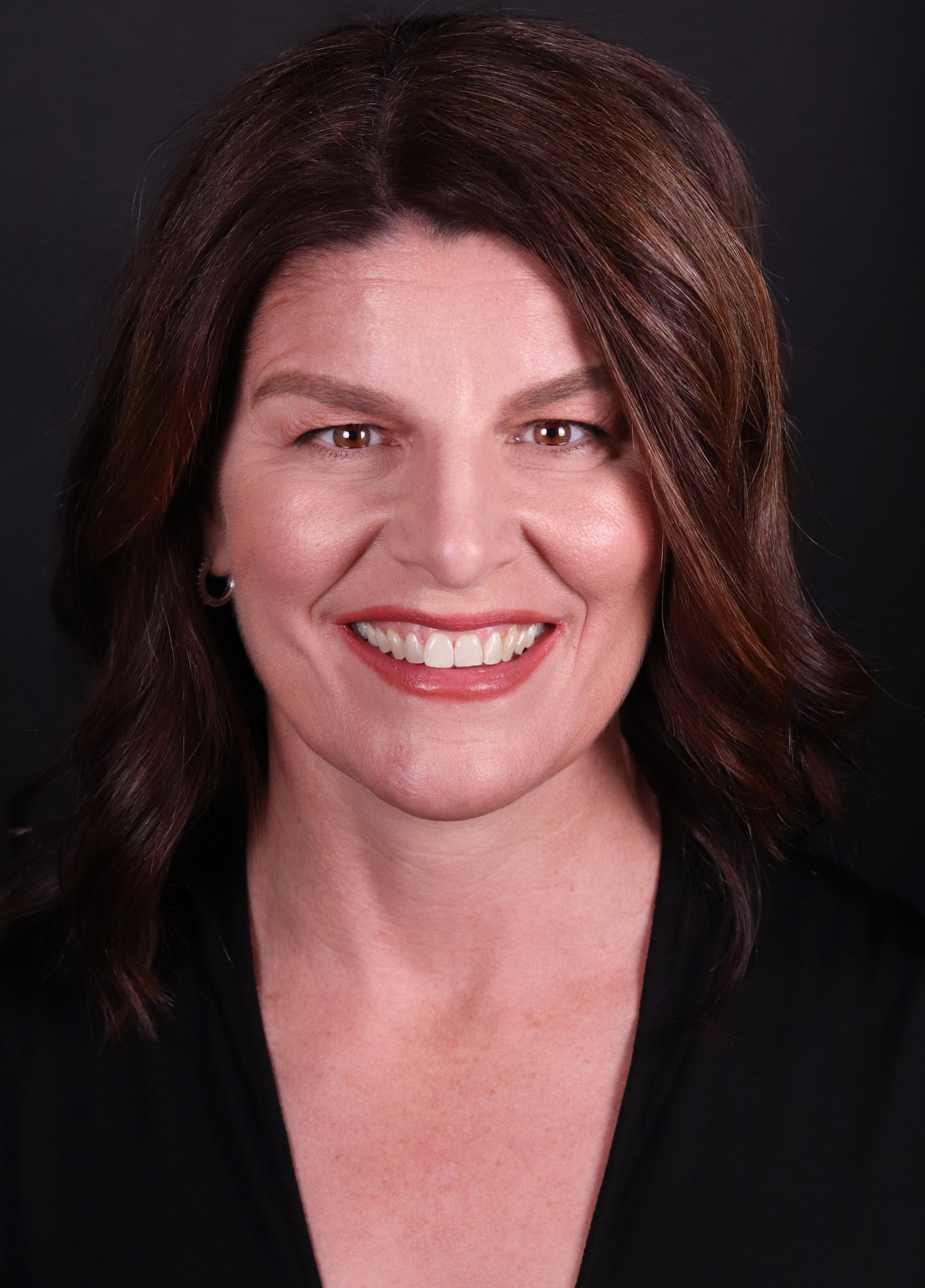 Dera Nevin | Author of The Journey's the Thing | Daily Journaling for Personal Growth